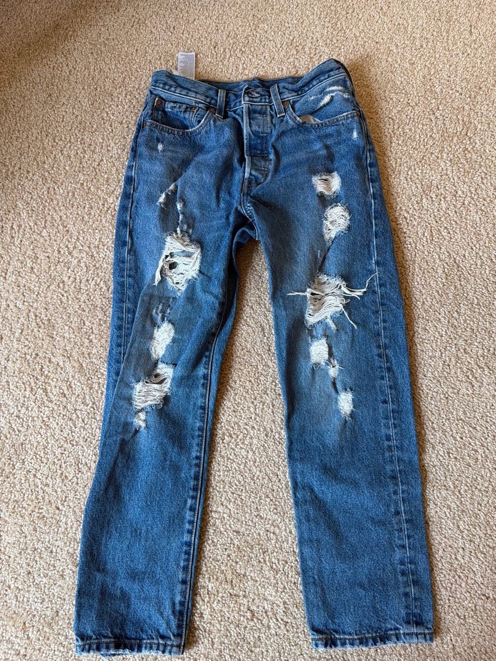 Levi's Distressed Dark Blue Skinny Jeans with Rips